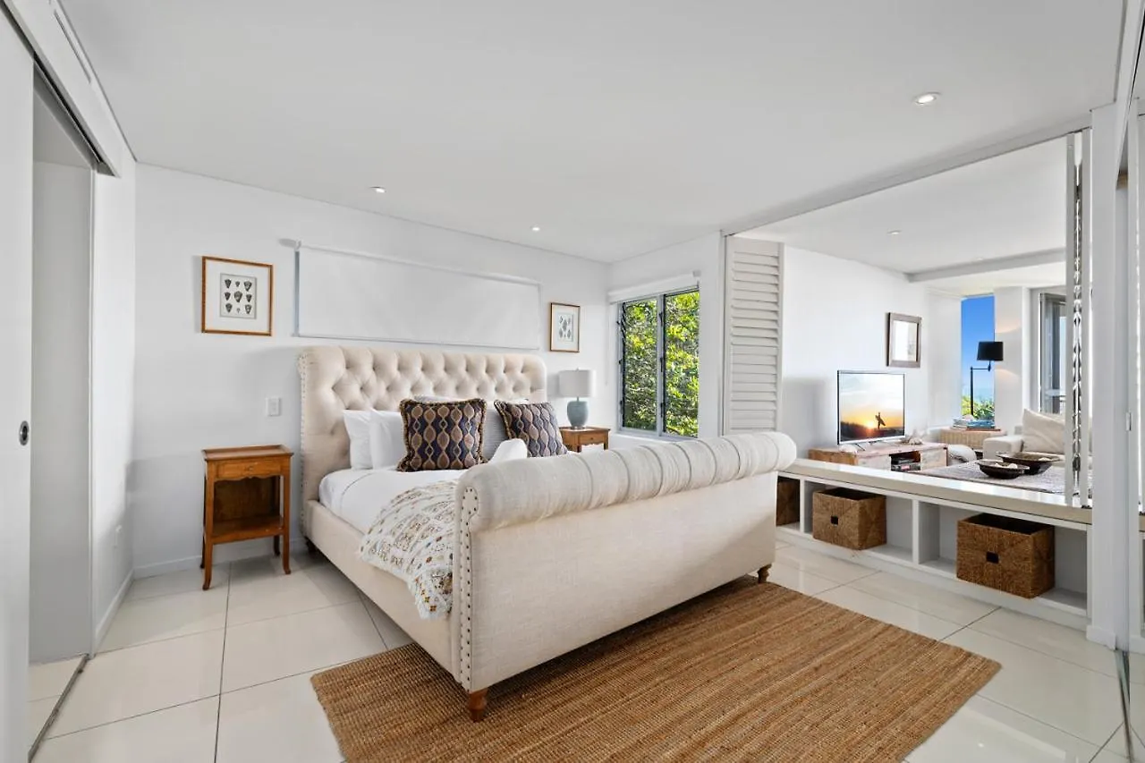 Waves 11 - Beachfront - Sleeps 8 Point Lookout 0*,  Australien